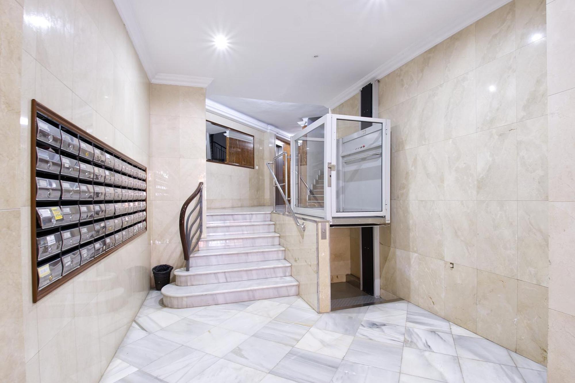 Apartamento De 3 Habitaciones En El Centro Málaga Kültér fotó